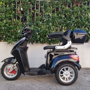 Alternative view of Scooter elettrico NCX TRIMAX S: 1000W 60V
